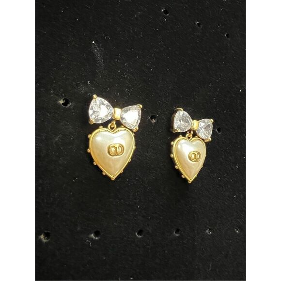 ⚡️SPRING CLEAN SALE⚡️ Dior bow cd heart drop earrings - Picture 5 of 5